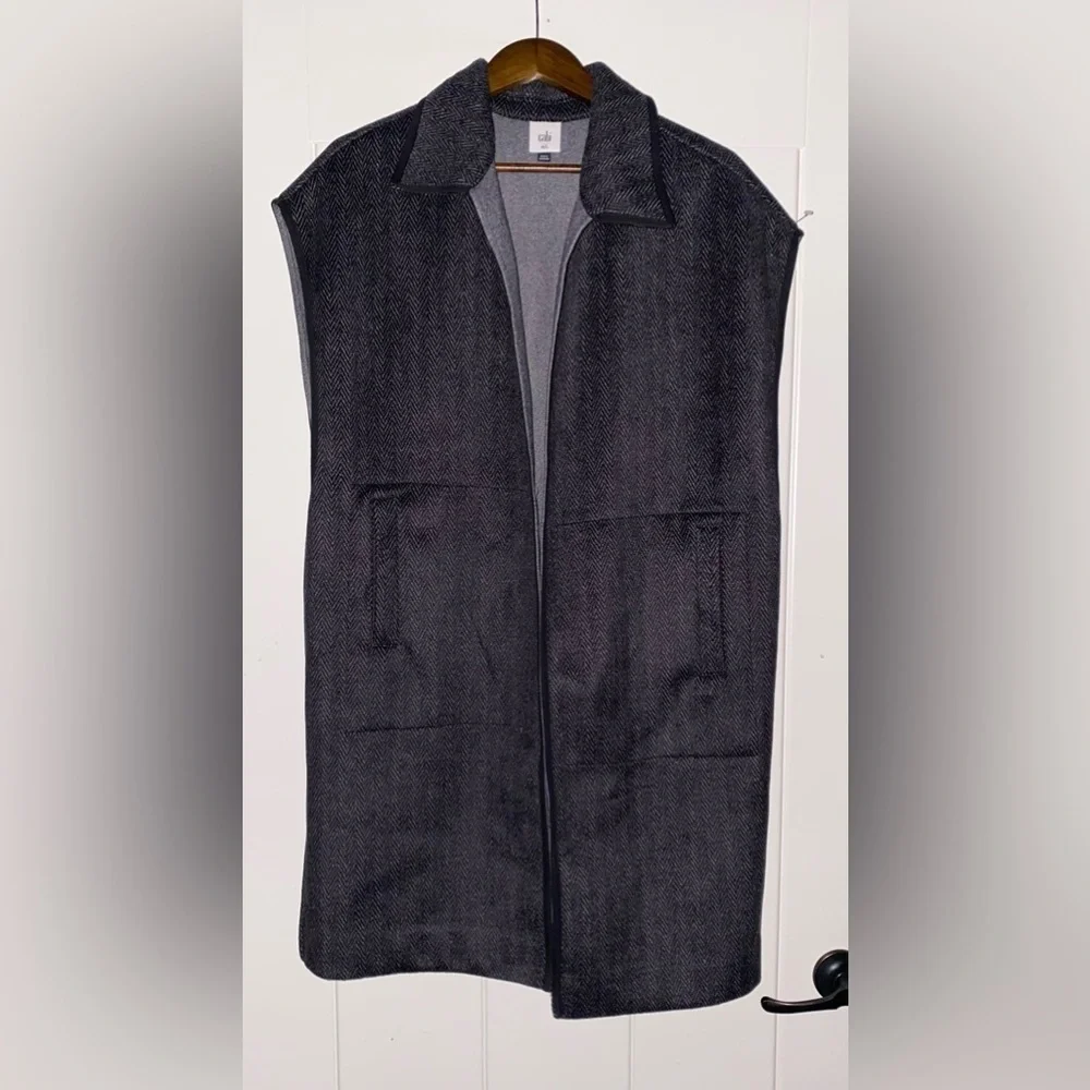 CAbi‎ Novel Herringbone Tweed Vest Quiet Luxury Capsule Wardrobe Women M/L